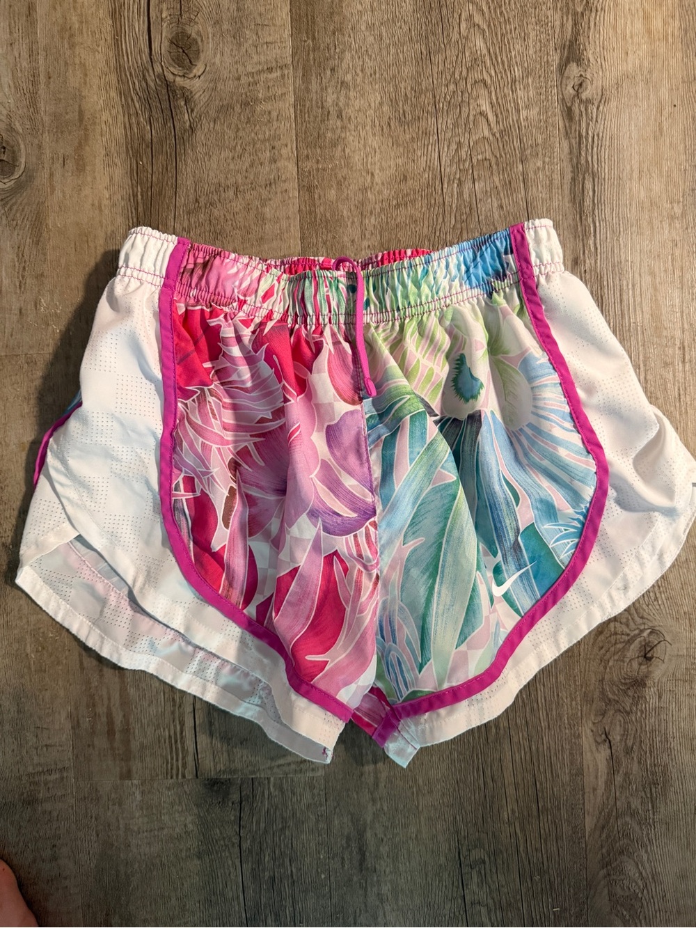 Nike Tempo Running Shorts Womens Small Lined Tropical Floral Print Pink